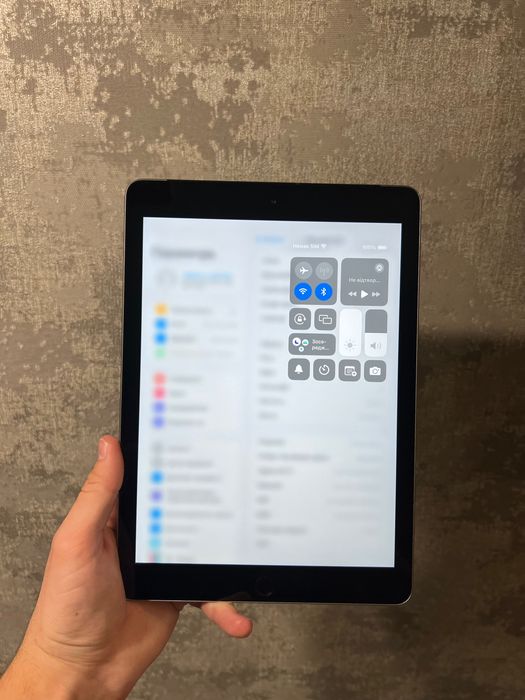 iPad 6 128gb заряджався 13 раз