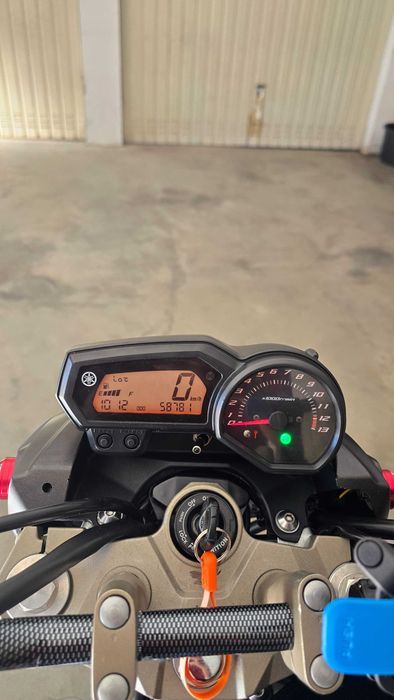 Mota yamaha xj6 2009 600cc