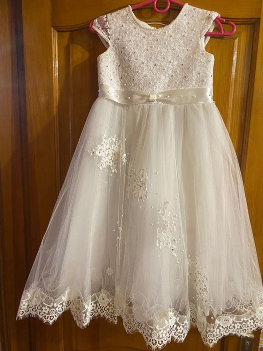Сукня на випускний на 5-6 років