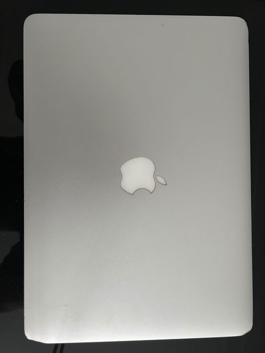 Komputer laptop MacBook Air 13