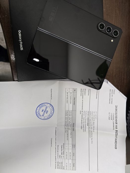Samsung Galaxy Fold 5 12/512gb офіційний телефон