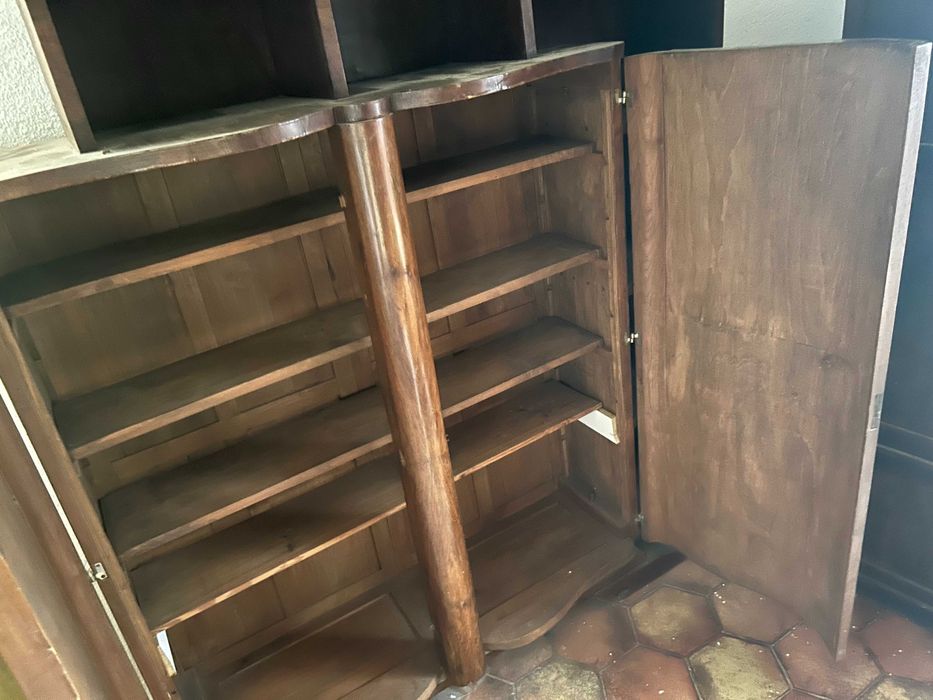 Conjunto de Quarto/Escritório Art Déco (Anos 30/40) – Secretária, cadeiras e armário