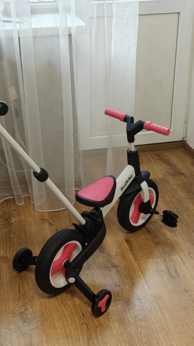 Велосипед , велобіг- best trike рожевий з білим  для дівчинки 2-4 роки