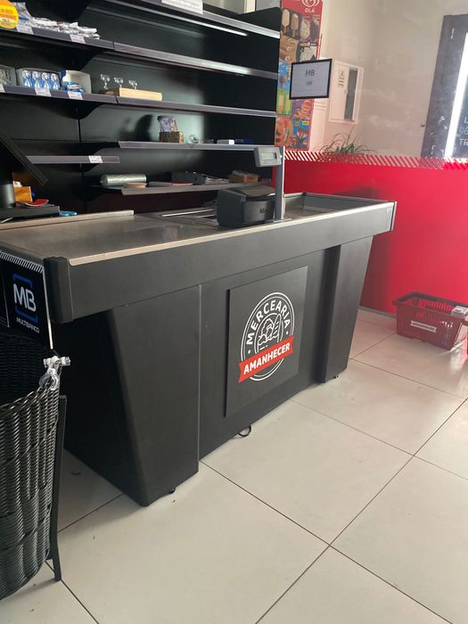 Móvel check out mercearia