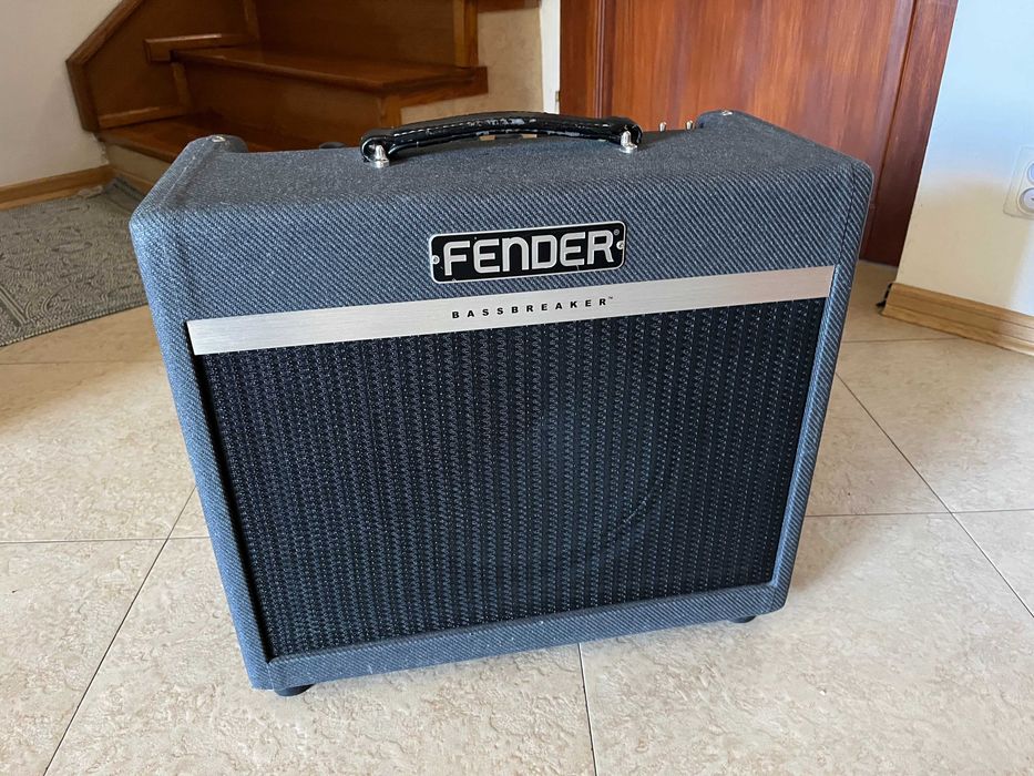Fender Bassbreaker 15 combo 1x12 Celestion V-type