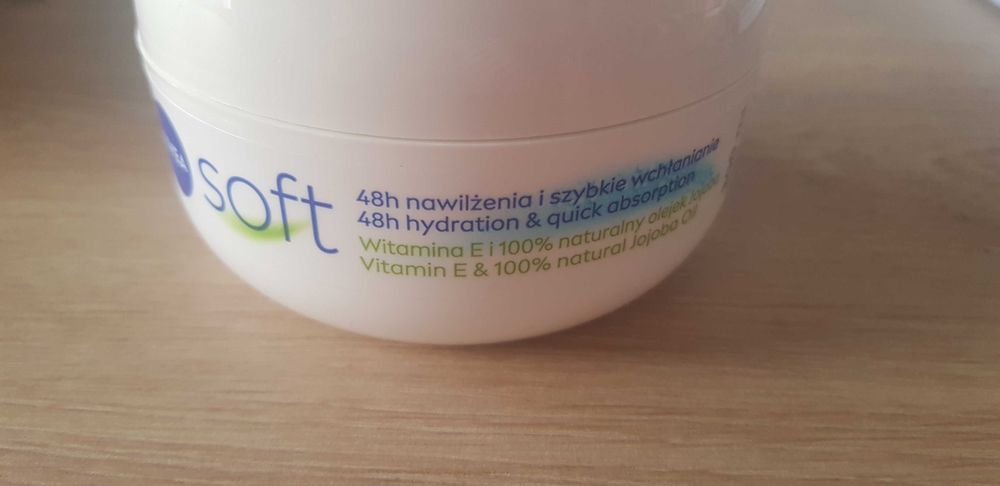 Krem Nivea Soft duży 300ml ciało twarz dłonie ręce rodzinny nowy