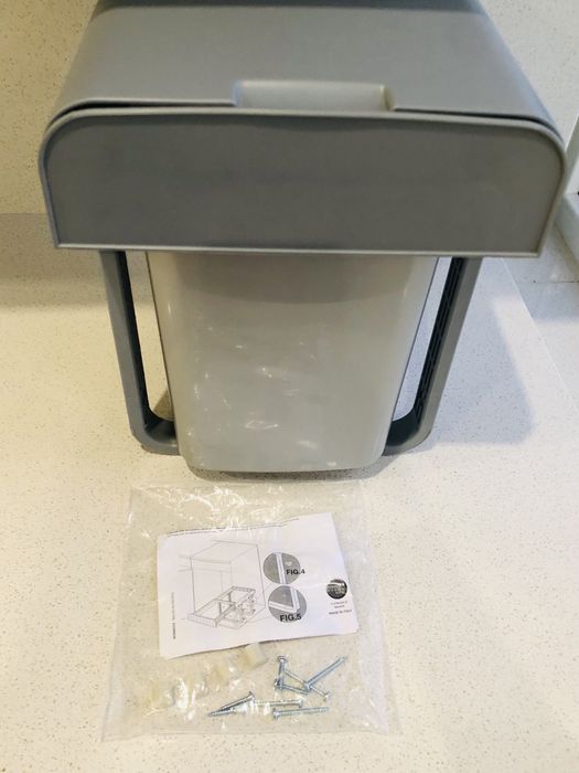 Caixote Lixo Cozinha 16L (extraível) novo!