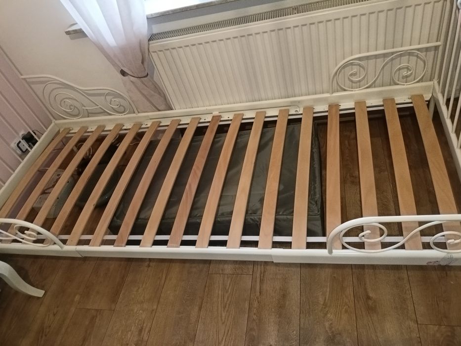 Łóżko Minnen rosnące z dzieckiem