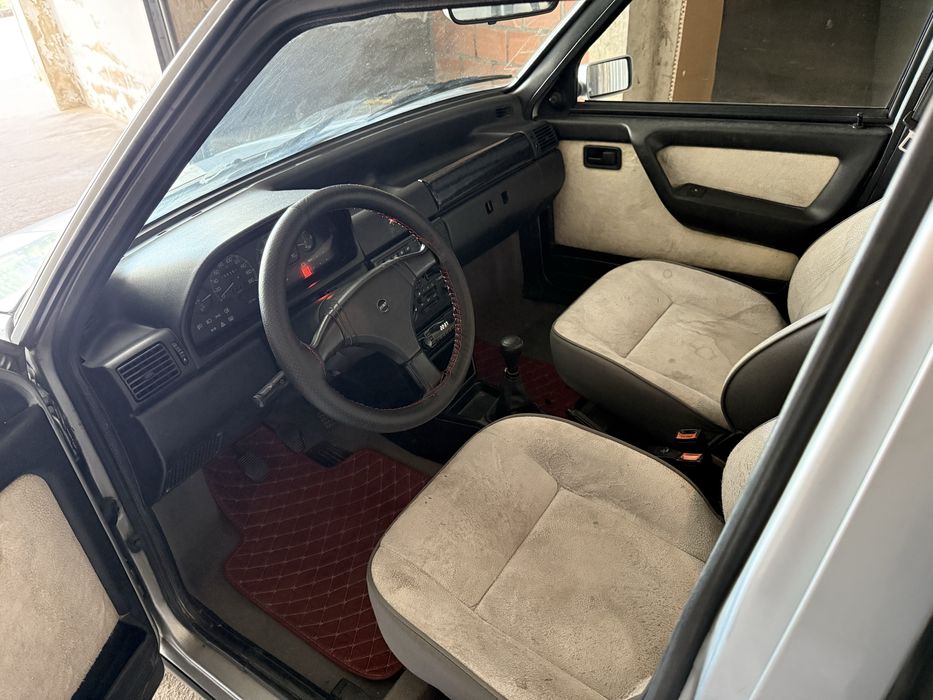 Fiat Uno 1.1 i.e – Económico e Fiável | Clássico do Dia a Dia