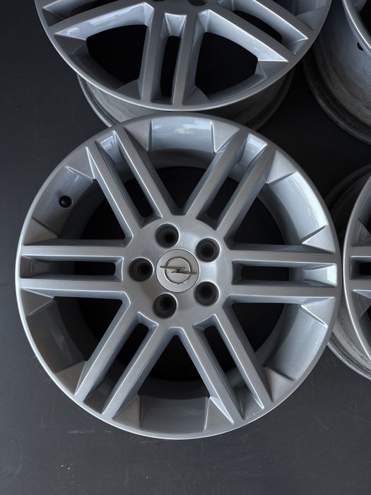 Felgi aluminiowe 17 cali 7J et 41 5x110 Opel Vectra C Jeep