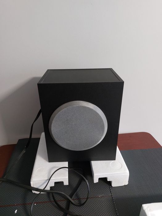 Jak nowy kompletny  zestaw głośników  CREATIVE  Inspire T6100