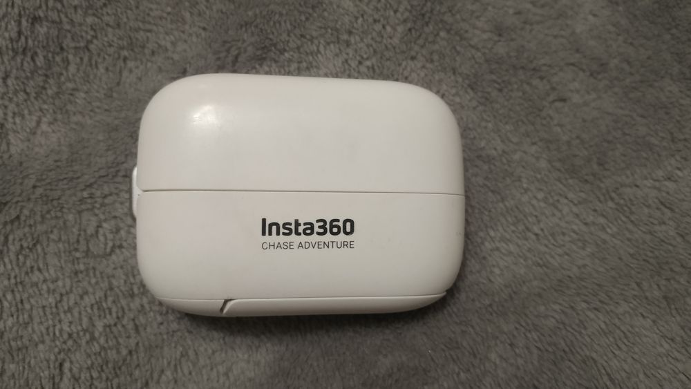 Зарядний кейс до камери Insta 360 GO 2.