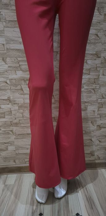 Spodnie lycra dzwony czerwone ozdobny pas m/l