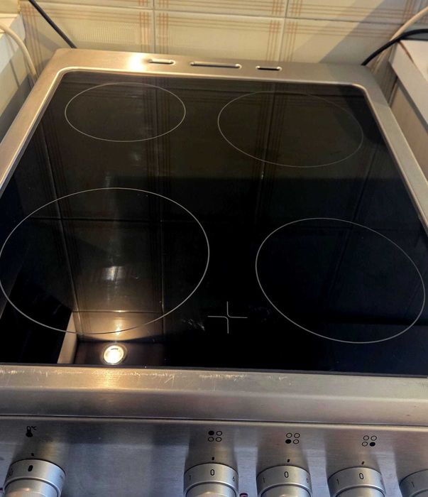 Fogão e forno totalmente elétrico