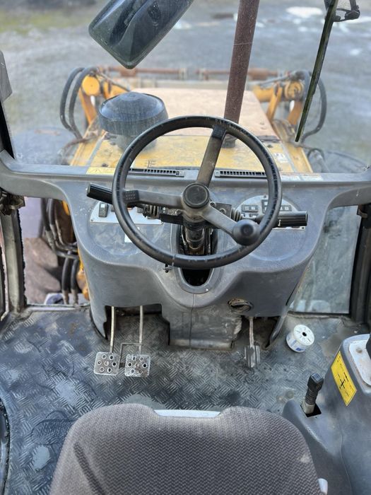 Екскаватор-навантажувач cukurova 888