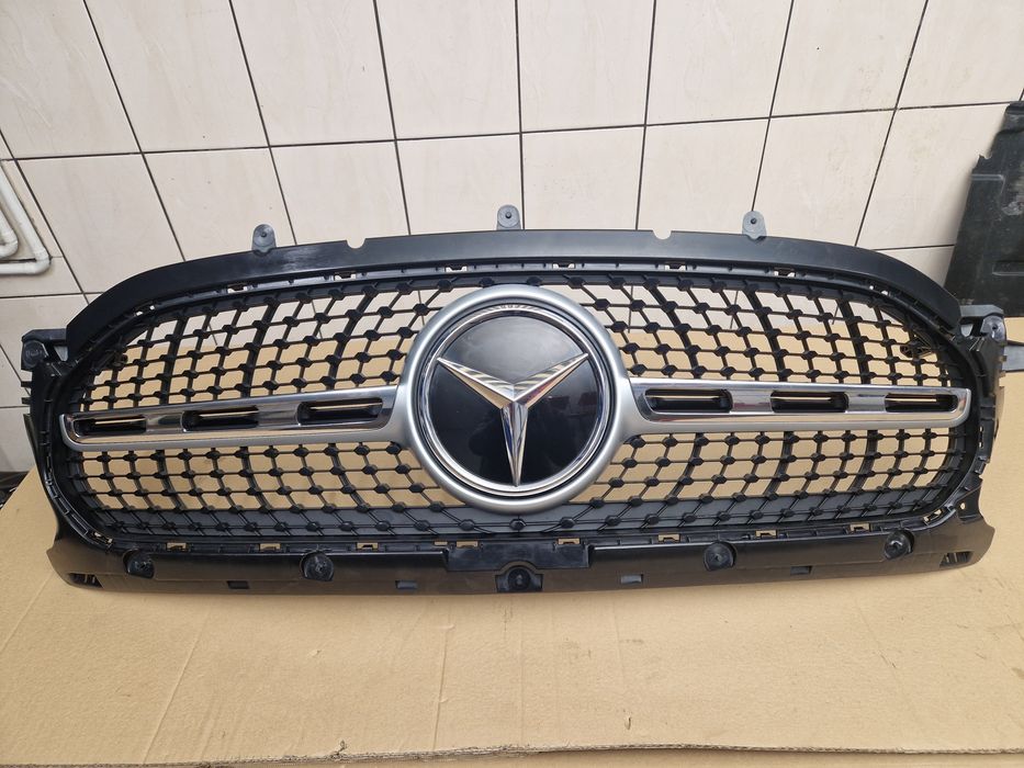 Atrapa grill Mercedes GLA W247