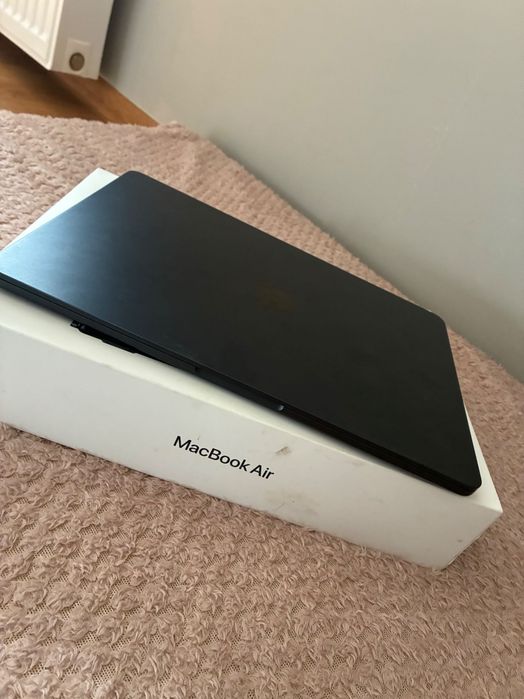 MacBook Air  stan bardzo dobry