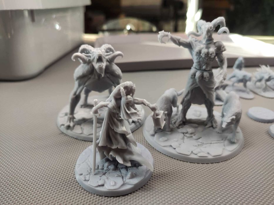 Żywiczny Druk 3D na zamówienie SLA FDM Figurki Miniaturki DnD Bits