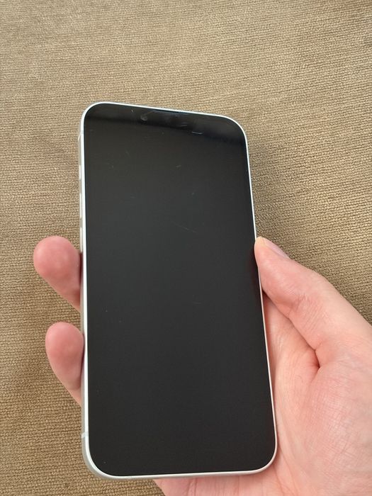 iPhone 16e 128gb eSIM Neverlock