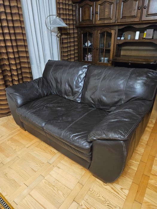 Skorzany komplet: sofa, 2 fotele, pufa
