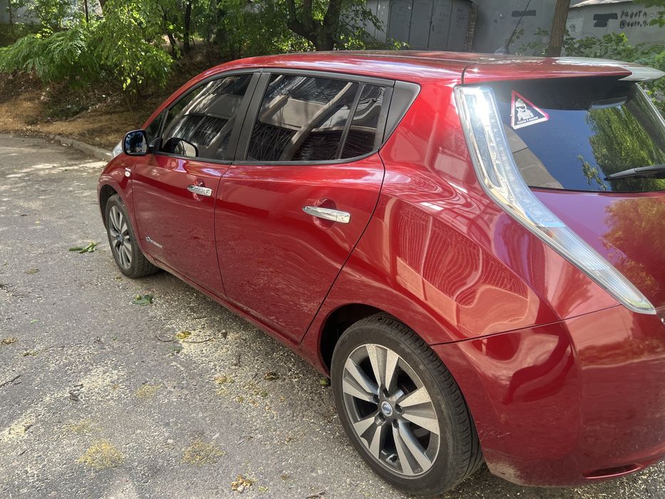 Продам Nissan Leaf 30 кіловат