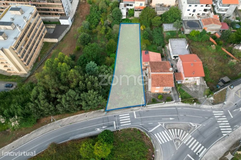 Terreno Pronto a Construir Moradia T3+1 no Centro de Gondomar — Gondomar (São Cosme), Valbom E Jovim, Porto