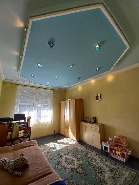 Продаж приватного будинку