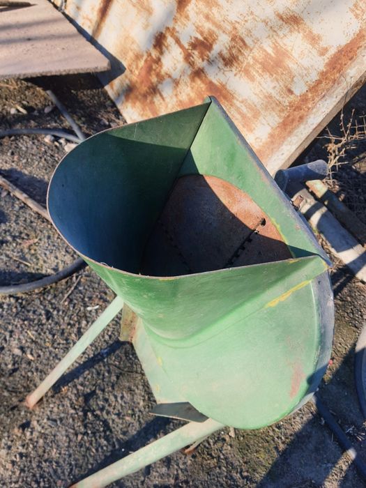 Корморізка в гарному стані