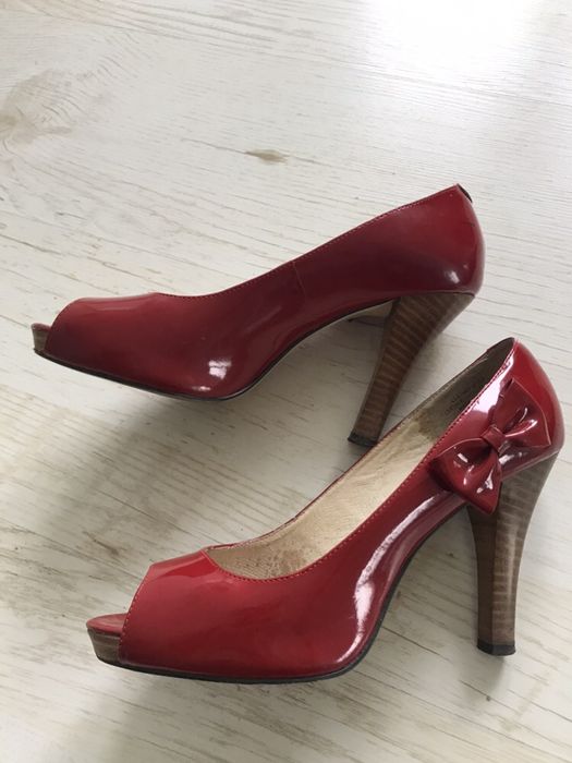 Guess by Marciano czerwone szpilki buty 38