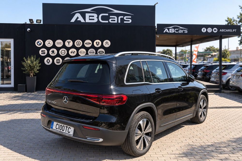 Mercedes-Benz EQB