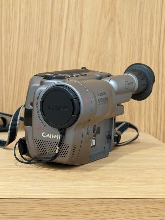 Câmara de video Canon UC500064284557224067121