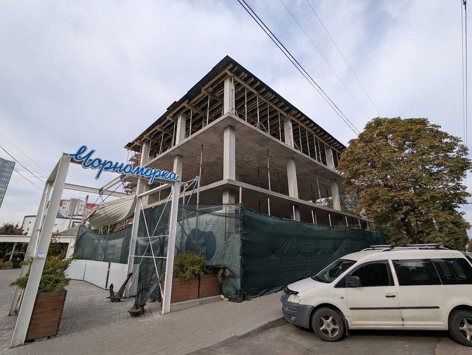 Продамо 2 поверх БЦ на бульварі Шевченка 178