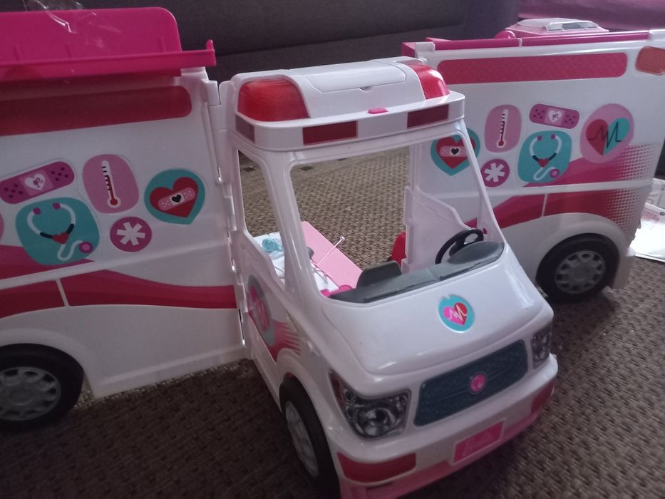 Karetka Barbie karetka
