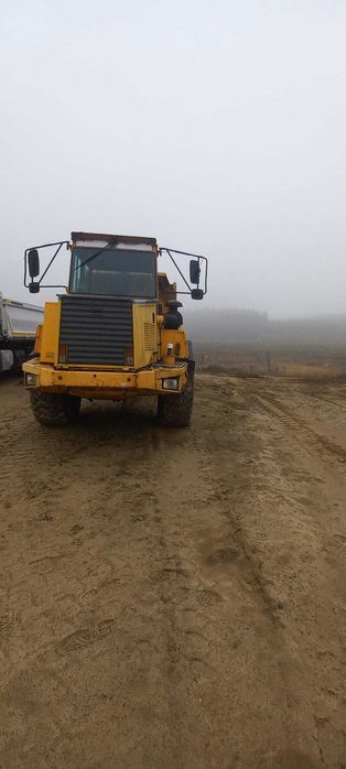 Sprzedam koparkę JCB240