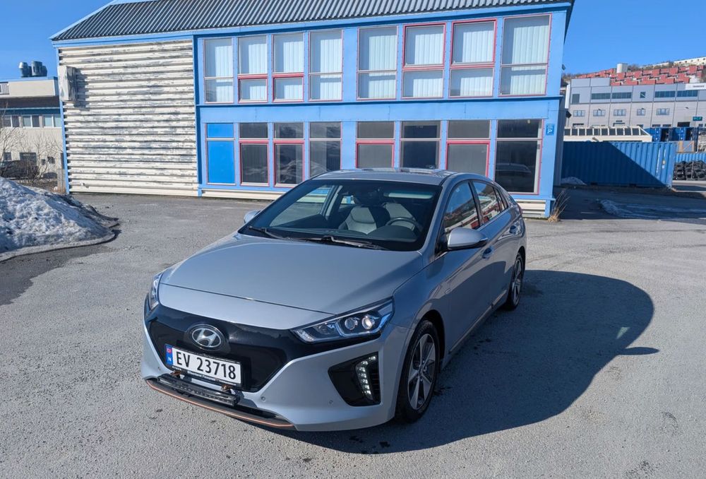 Hyundai Ioniq 2017 року 28кВт з Європи!