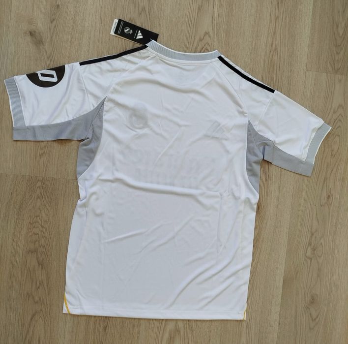 Real Madrid Home Kit 25/26
