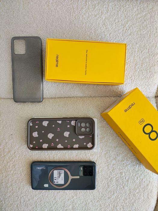 Realme 8 pro , folia na wyświetlaczu od nowości