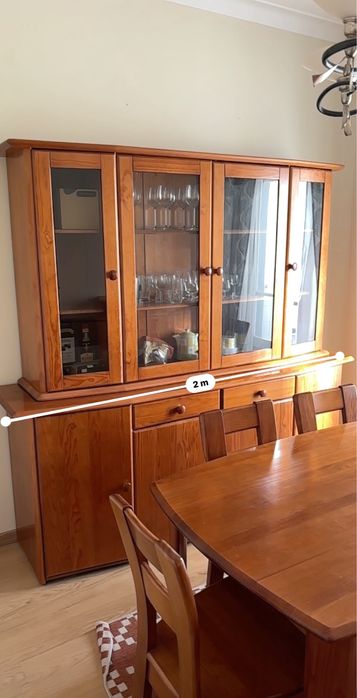 Moveis e mesa sala jantar Cerne