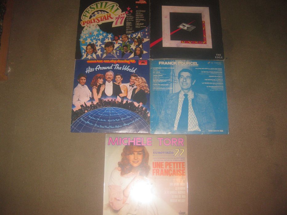 Lote de 20 Discos em Vinil LP 33 rpm