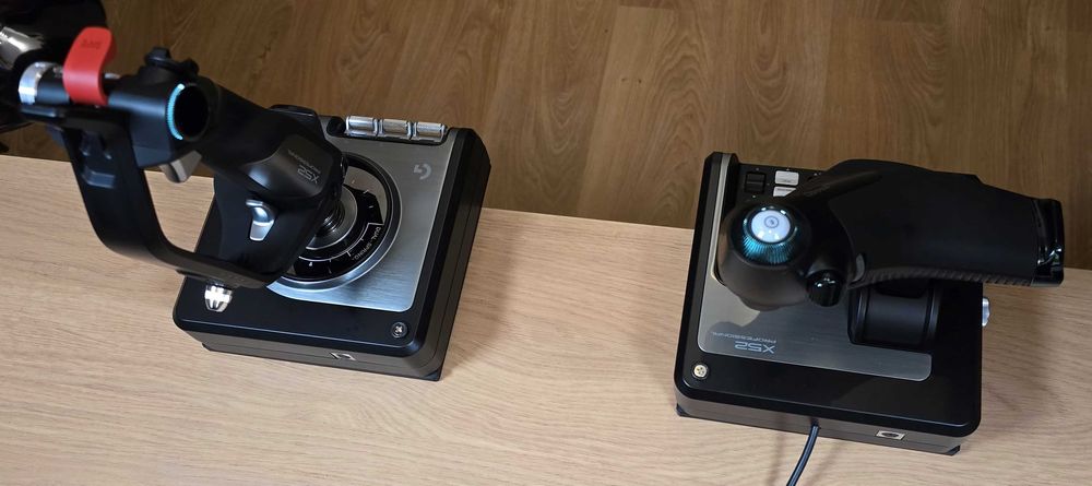 suporte de secretátia para joystick X52/X52 Pro (desk mount)