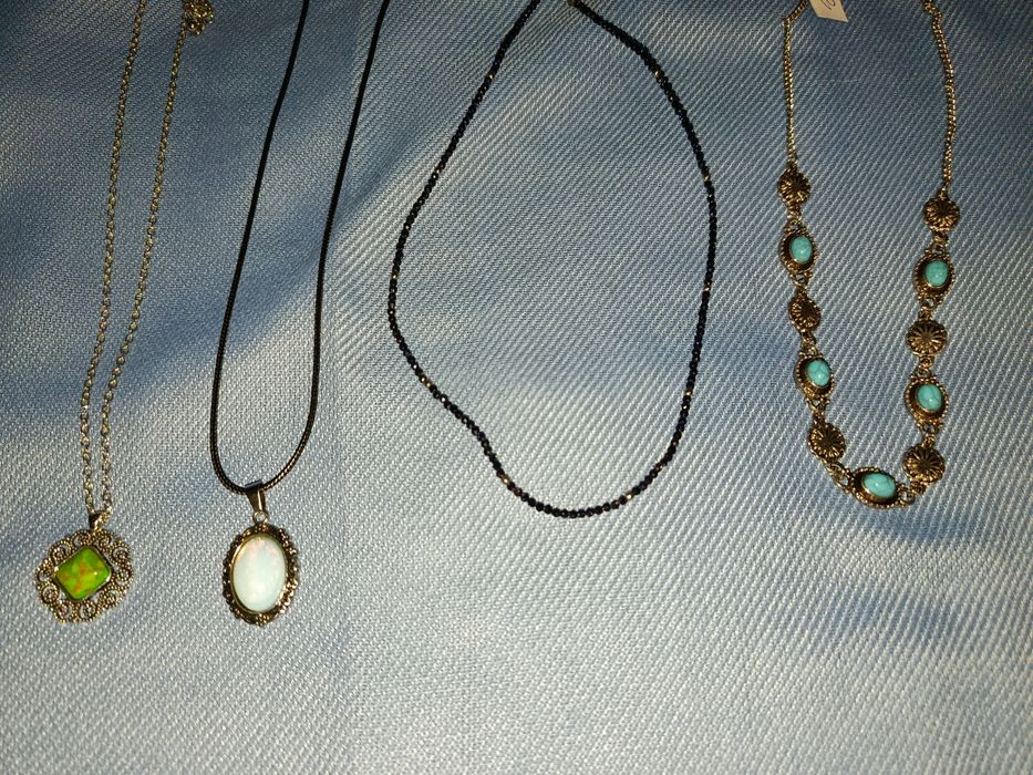 Біжутерія ,підвіски,кулони