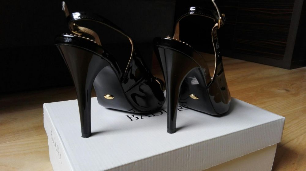 Sandałki na szpilce BADURA raz założone