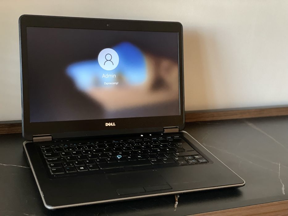 Laptop Dell Latitude 7440