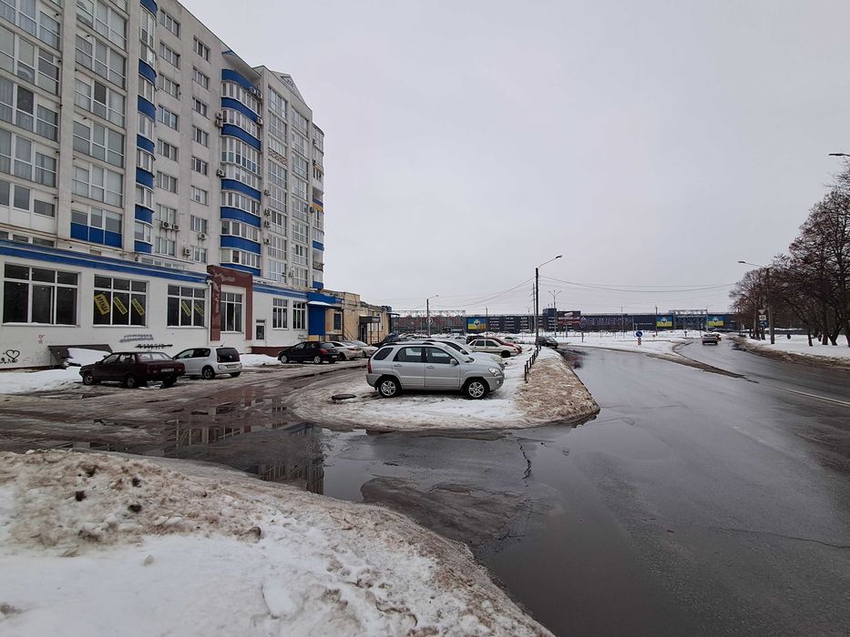 ЕПІЦЕНТР! Бєлова. Фасадне приміщення на 1 лінії (382 м.кв.)