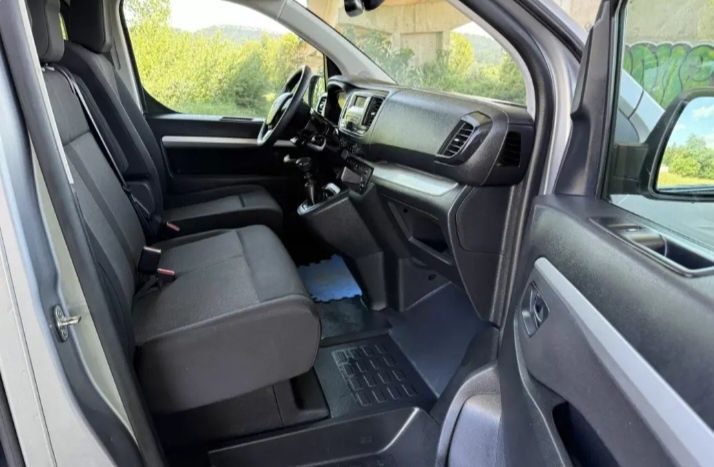 Toyota Proace Verso D-4D  9 Lugares Nacional — photo 3