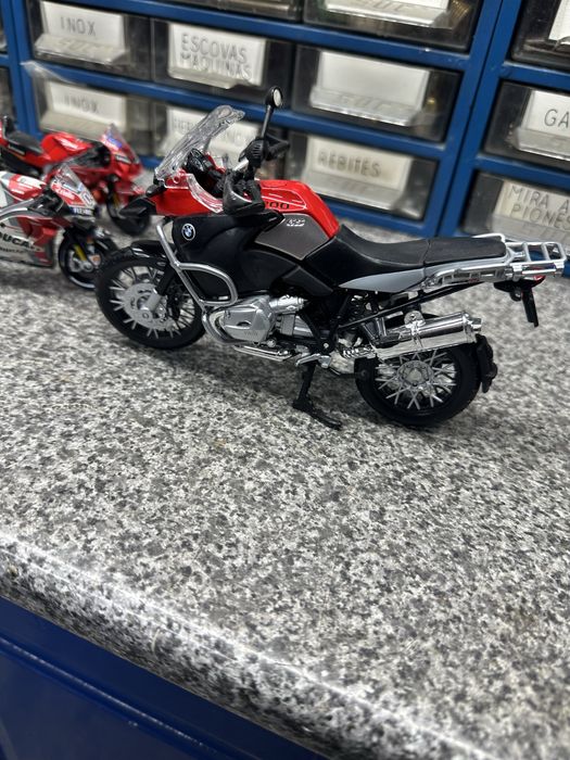 Motos escala 1.18