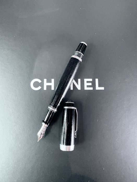 Оригинальная перьевая ручка Montblanc Bohème Noir 14K (Золотое перо)
