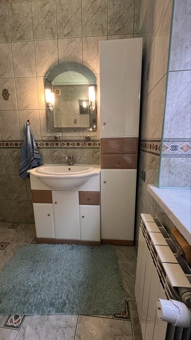 Zestaw mebli łazienkowych