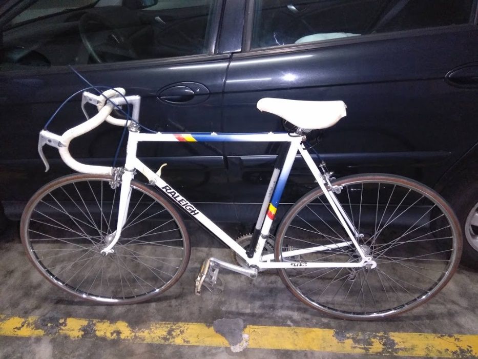 Raleihg bike branca