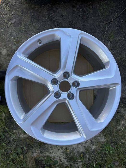 Felgi aluminiowe AUDI VW SEAT 20" 5x112 ET 33 4szt. Nowe (demo)